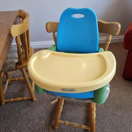 Endeavour - A Wonderful * Whitby