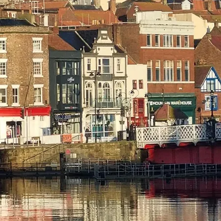 Endeavour - A Wonderful *