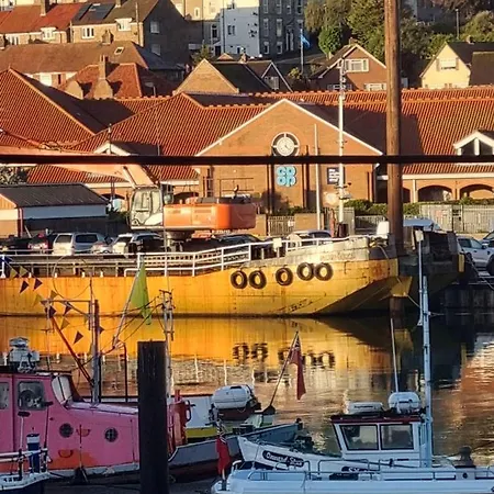 Endeavour - A Wonderful Tatil Evi Whitby