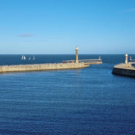 Endeavour - A Wonderful Tatil Evi Whitby