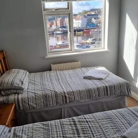 Endeavour - A Wonderful Tatil Evi