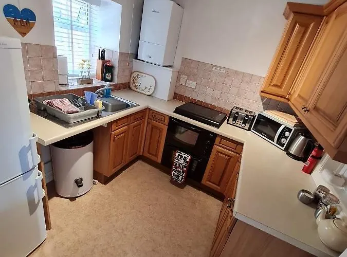 Endeavour - A Wonderful Уитби