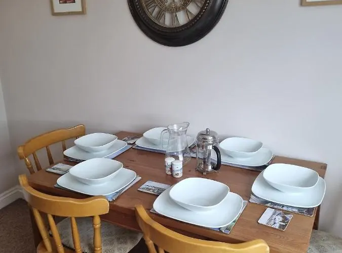 Endeavour - A Wonderful * Уитби