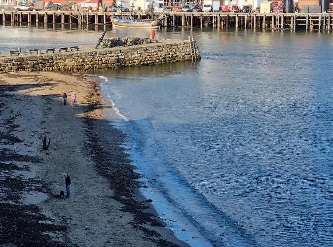 Endeavour - A Wonderful * Уитби