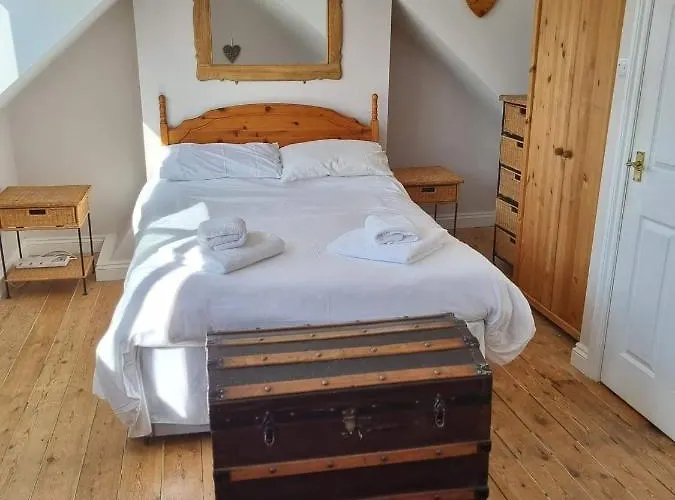 Endeavour - A Wonderful * Уитби