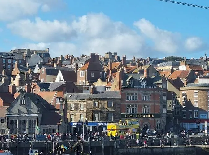 Endeavour - A Wonderful Дом отдыха Уитби