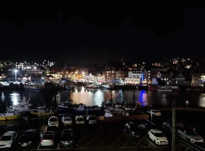 Endeavour - A Wonderful Уитби