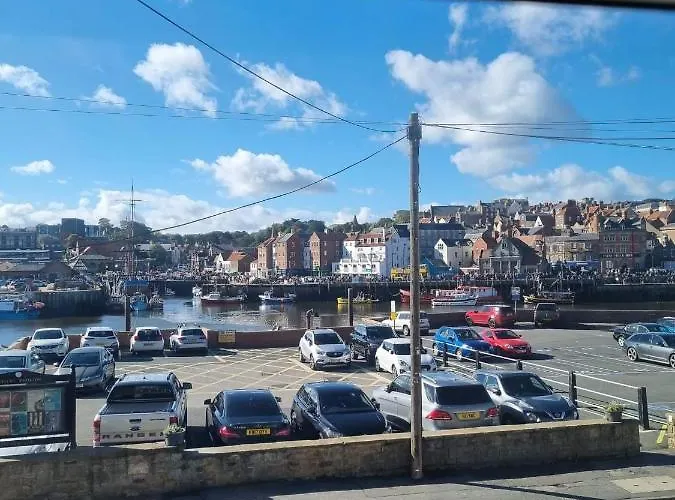 Endeavour - A Wonderful Дом отдыха Уитби