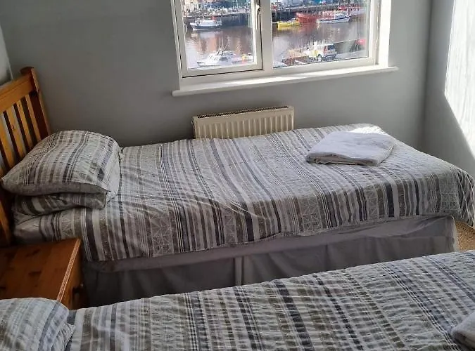 Endeavour - A Wonderful Дом отдыха