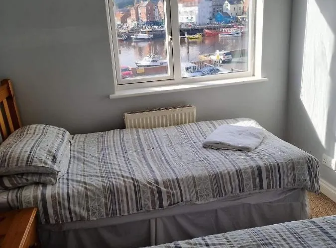 Endeavour - A Wonderful Дом отдыха