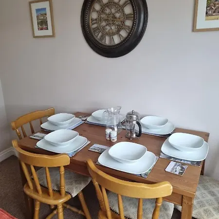 Endeavour - A Wonderful * Whitby